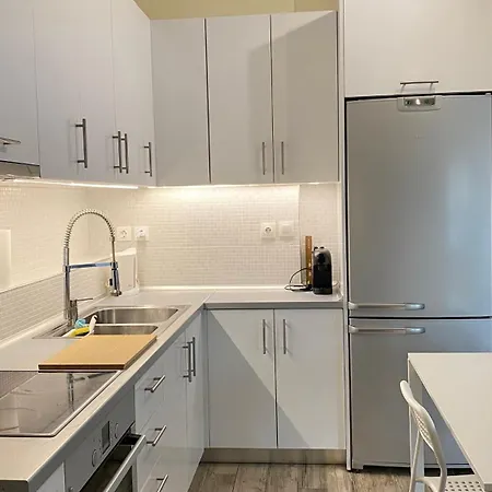 Apartman Martiou Next To The Subway *